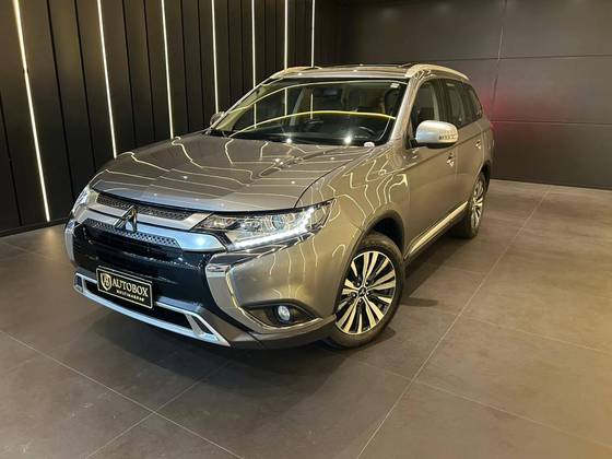 MITSUBISHI OUTLANDER 2.0 MIVEC GASOLINA HPE AUTOMÁTICO